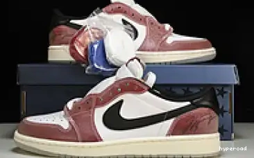 Hyperoad x OG Room Air 1 Trophy Jordan Low 0427